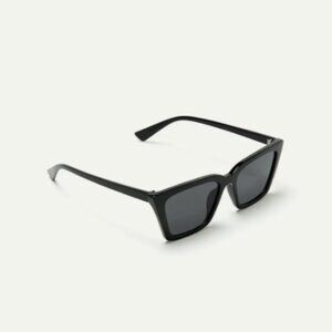 MANGO Cat-eyed Squared Frame Black Sunglasses